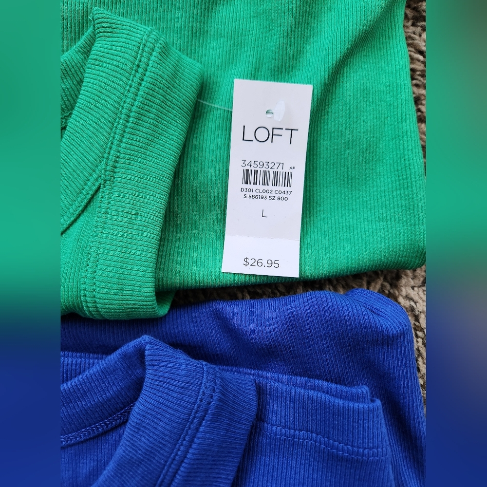 2 Women's Ribbed Tank Tops Size Large NWT - Picture 2 of 5
